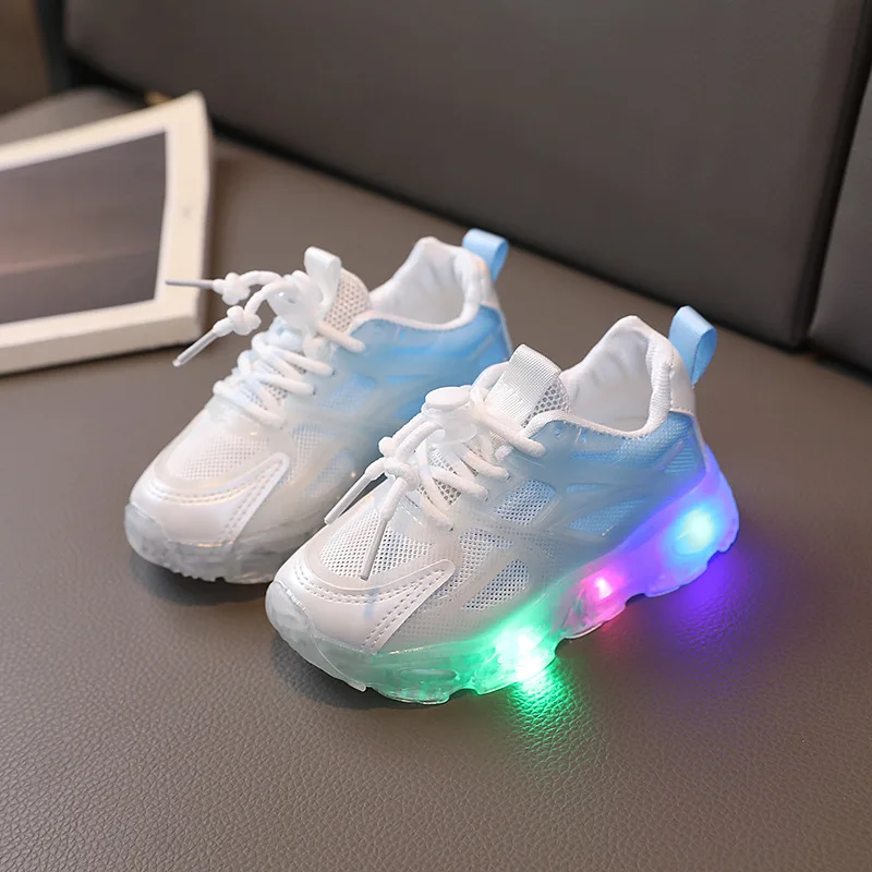 Tênis de desenhos animados emissores de luz para meninas e meninos, cor gradiente, sapatos de superfície de malha, sho infantil pequeno e médio, LED brilhante, novo, outono, 2023