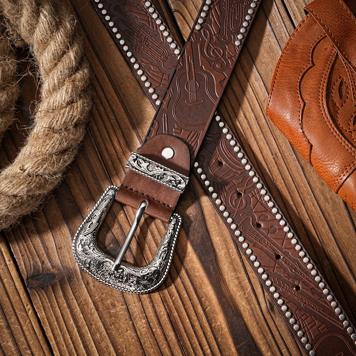 Lässige, individuelle und Retro-Gürtel, Kleidungsaccessoires im Western-Stil, Metallschnallen, PU-Gürtel, geeignet für Männer und Frauen – Detail 14
