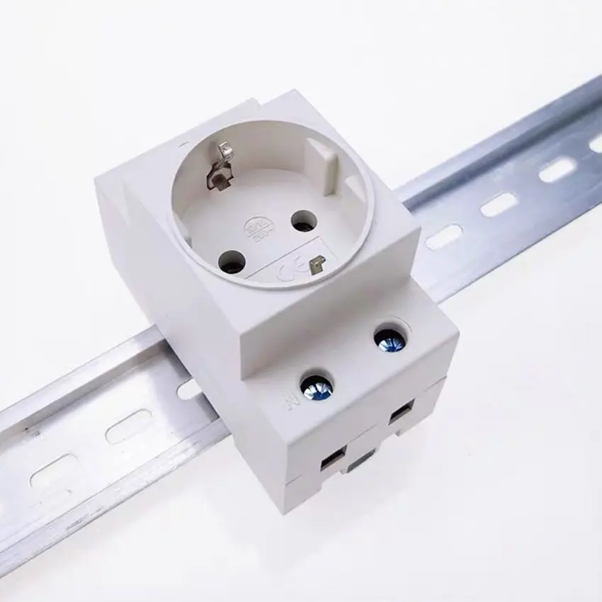 

1PCS Eu AC30 Power Sockets Germany Europe Modular Din Rail Socket 10A 16A 250V Industrial Distribution Box Adapter Connector CE