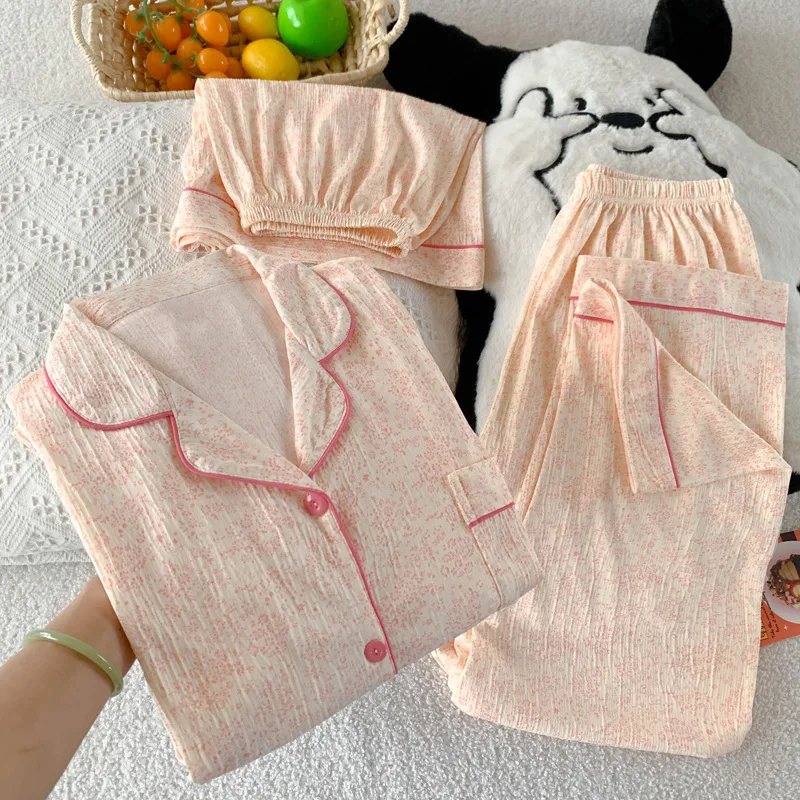 

Stylish, French-Inspired, Light-Luxury, Romantic, Instagram-Worthy Summer Crinkle-Fabric Short-Sleeved Three-Piece Pyjama Set