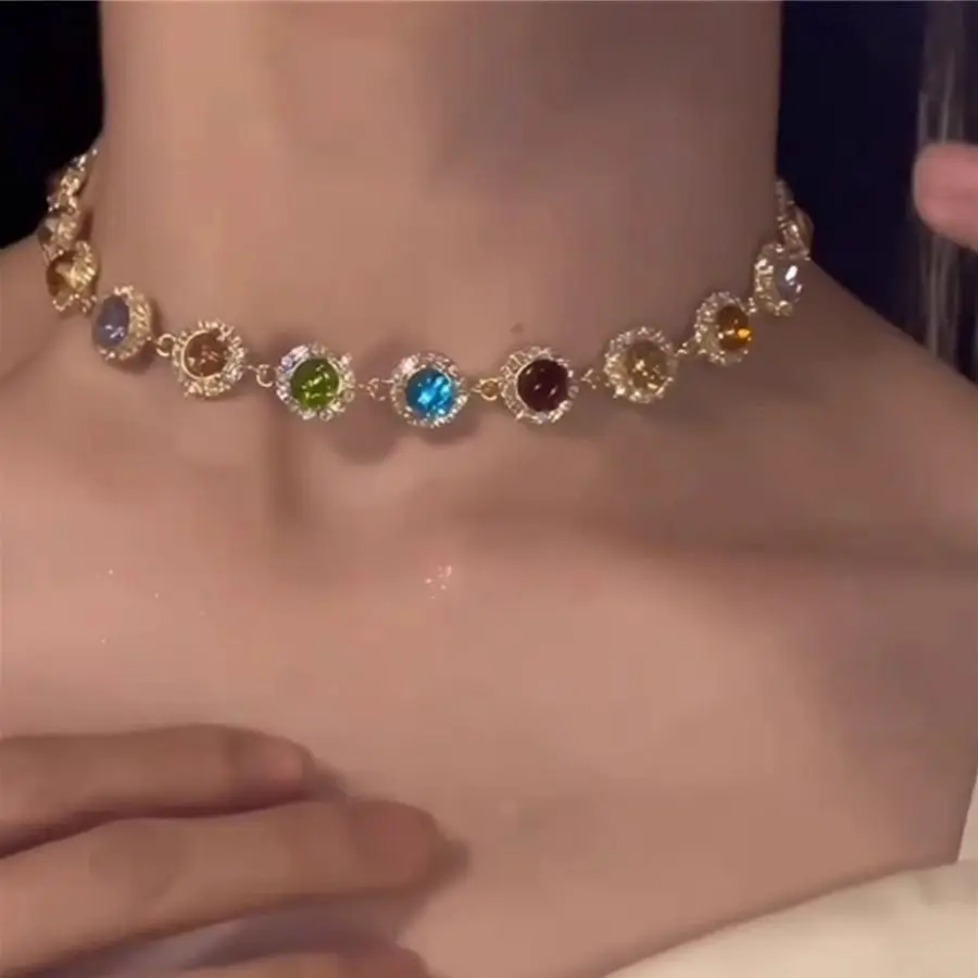 Dopamine colored rhinestone necklace for women 2024 hot retro choker necklace light luxury niche collarbone chain