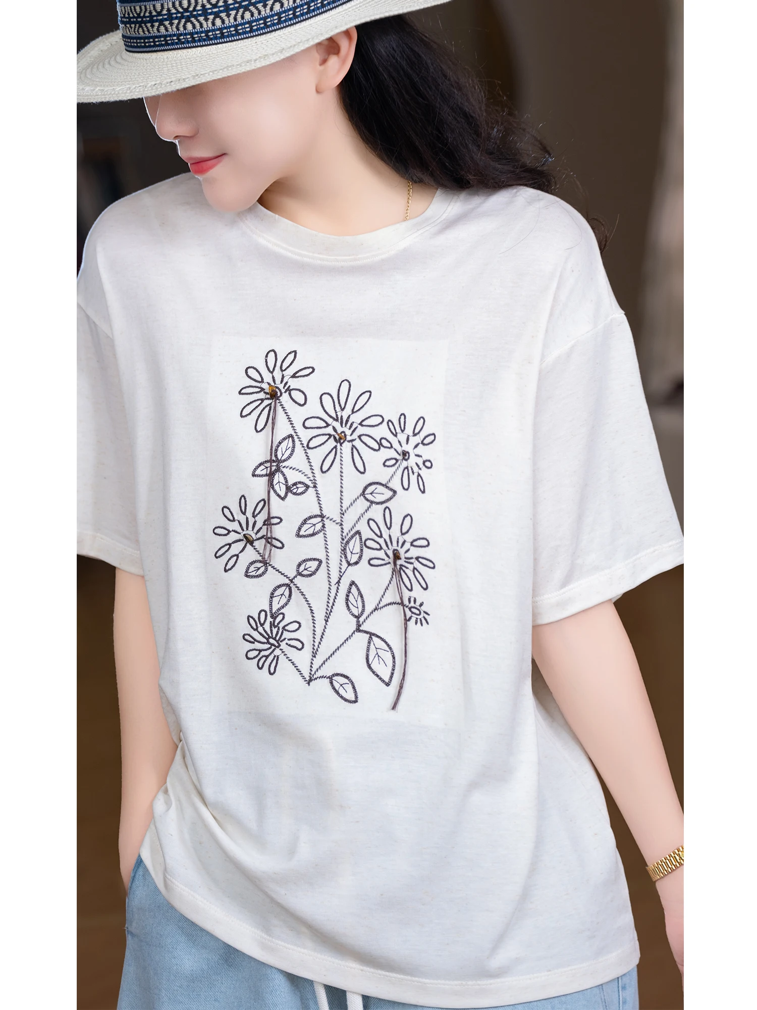 

Lace Cotton Hemp Heavy Embroidery round Neck Small Flower T-Shirt Women Casual Style Straight Cut Levis Fabric Short Sleeve