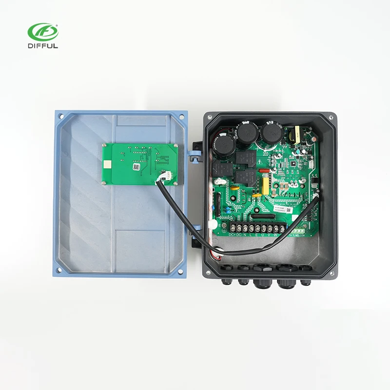 Bomba de água submersível de poço profundo monofásico de 4 polegadas 3 hp 100m Bomba de poço profundo Controlador de inversor solar MPPT