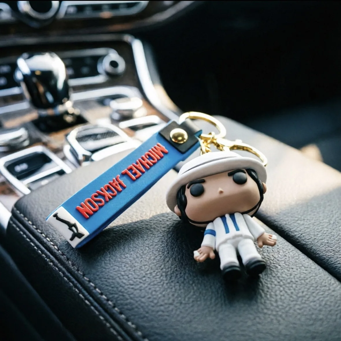 Michael Jackson Keychain Backpack Bags Pendant Decor Key Ring Fashion Singer Key Chain Decor Creative Birthday Party Gift view 6