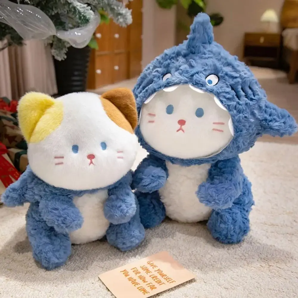 

Calico Cat Shark Cat Плюшевая кукла Пушистая съемная капюшон Акула Cat Плюшевая игрушка Kawaii Мягкая милая кошка Плюшевая кукла Фестиваль Декор для вечеринки
