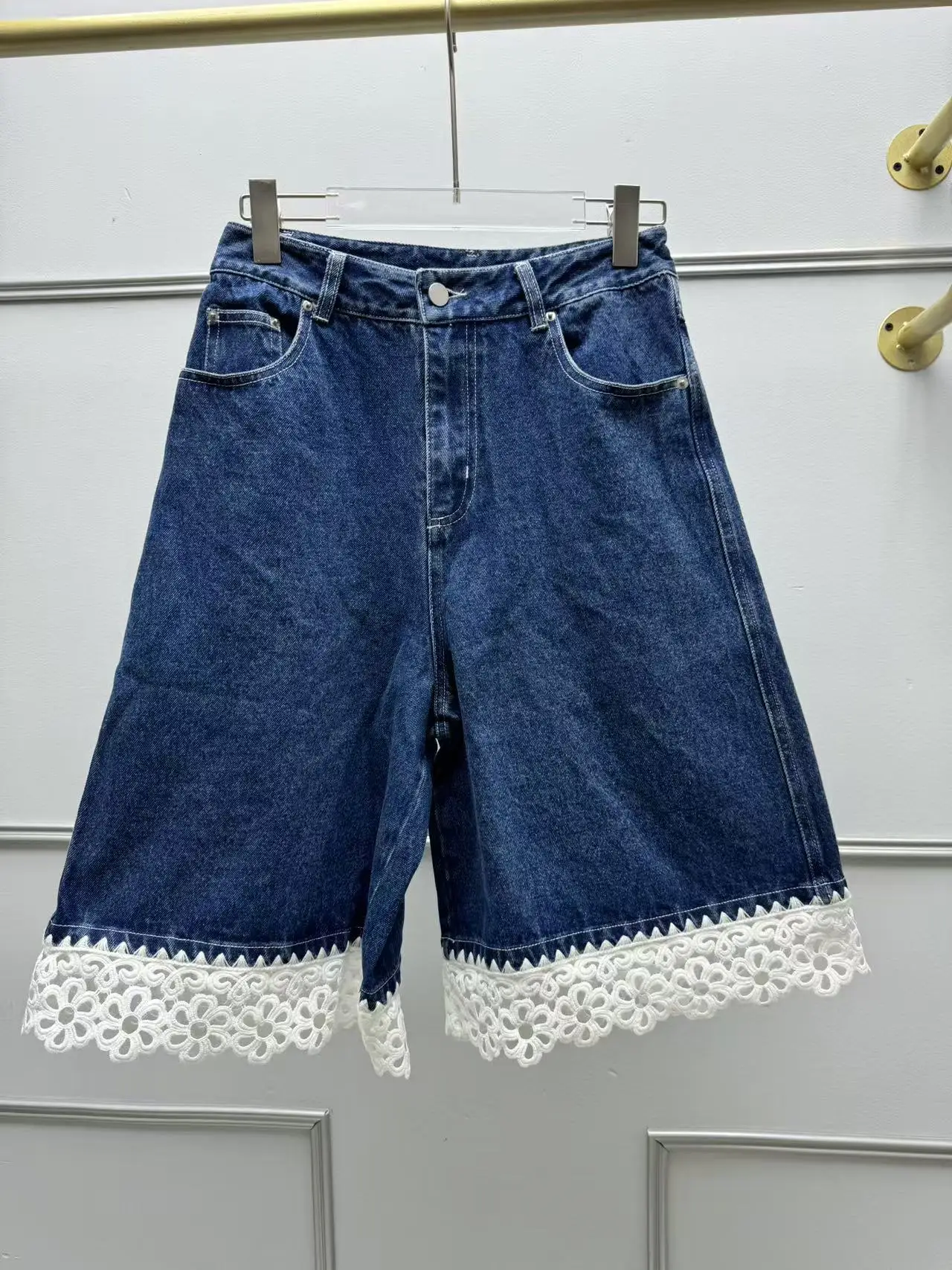 High Waist Denim Shorts Lace Trim Wide Leg Pants Spring Summer New Style Retro Hollow out Design Five Tenths Straight Cut