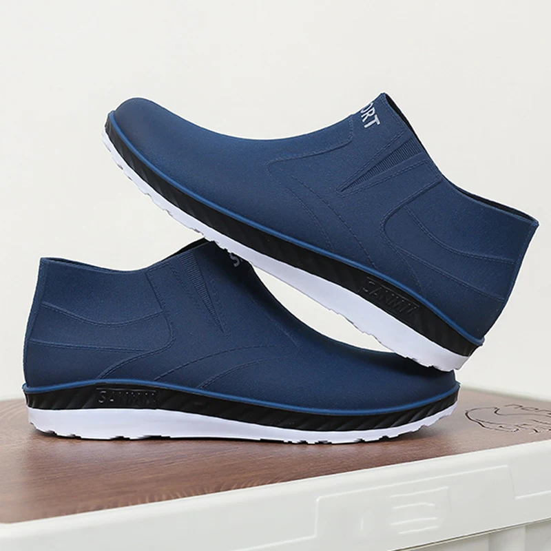 New Rain Boots Men\'s Short Tube Outdoor Sports Shoes Fishing Cycling Rubber Shoes Non-slip Light Waterproof Overshoes Size 39-44