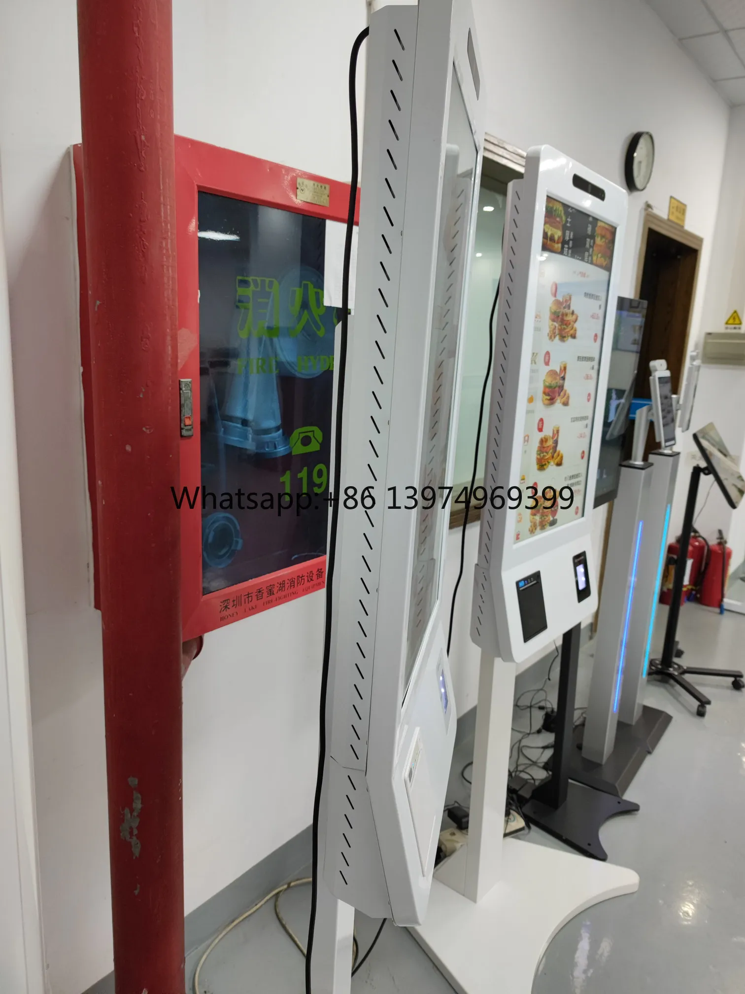 Indoor Stand QR Code Scanner Thermal Printer LCD Multi Touch Screen Interactive Self Service Kiosk with Wifi for Shopping Mall