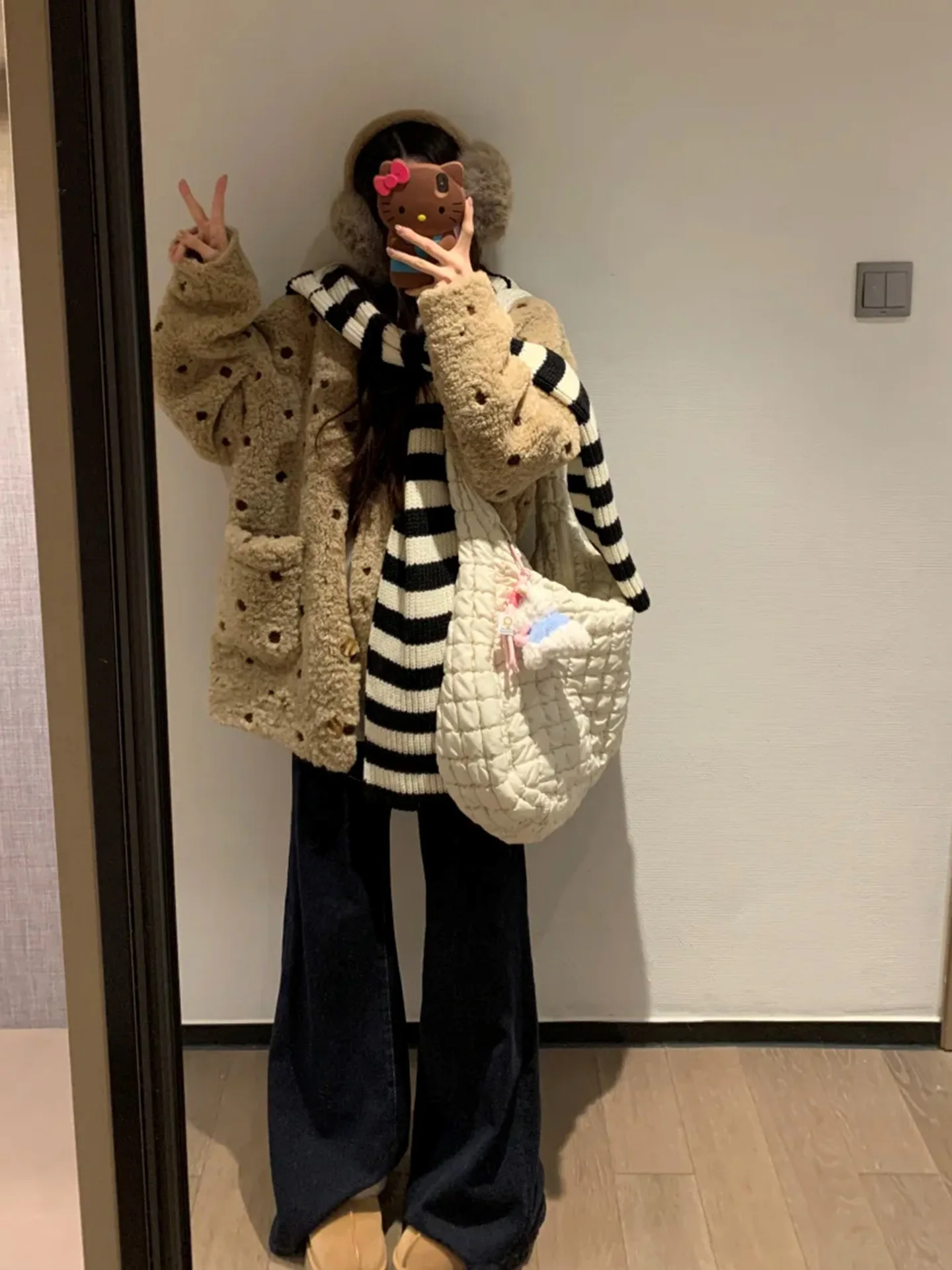 2026 Women Faux Fur Coats Dot Pattern Overcoats Round Collar Long Sleeves Single Breasted Thick Straight Casual Autumn Winter