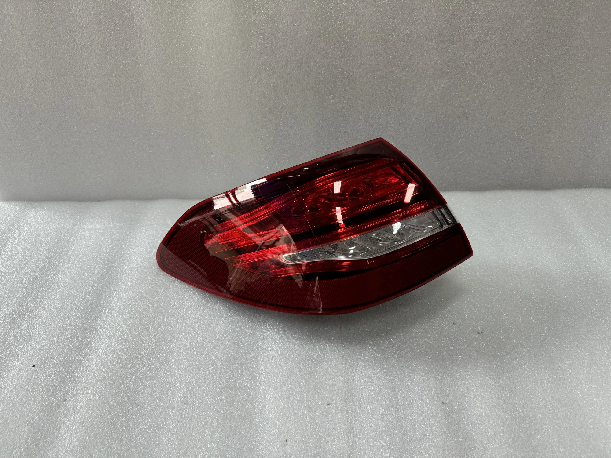 

Factory Hot Selling High Quality LED Taillights Suitable For C-Class W205 Travel Edition Combination Taillights W205 Tailli