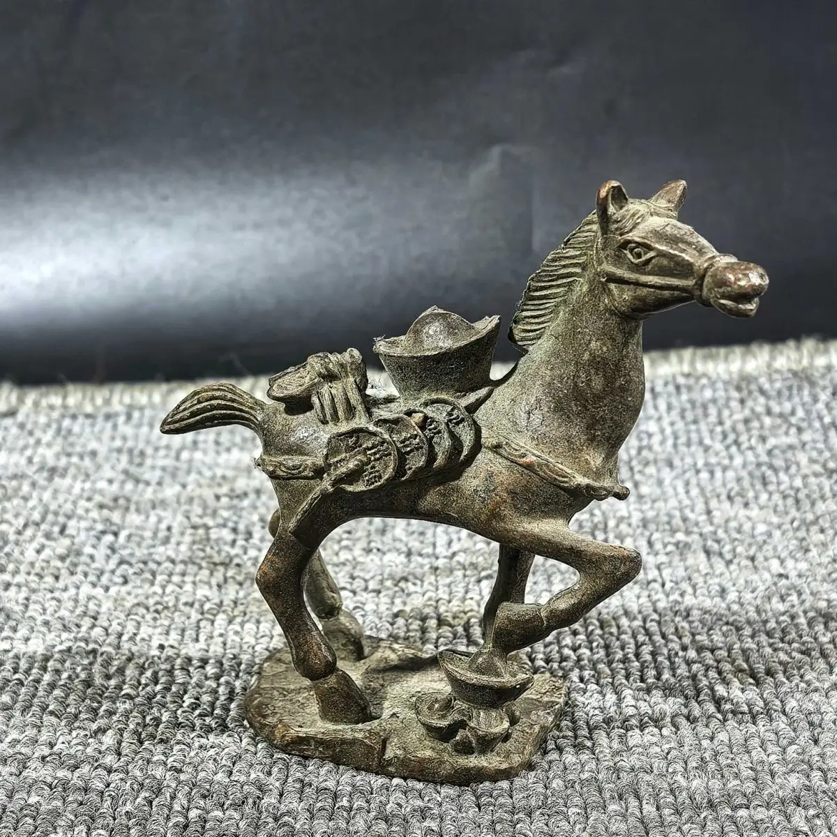 Win now and make a fortune immediately Type pulp-coated moisturizing shape upright ornament exquisite craftsmanship antique abou