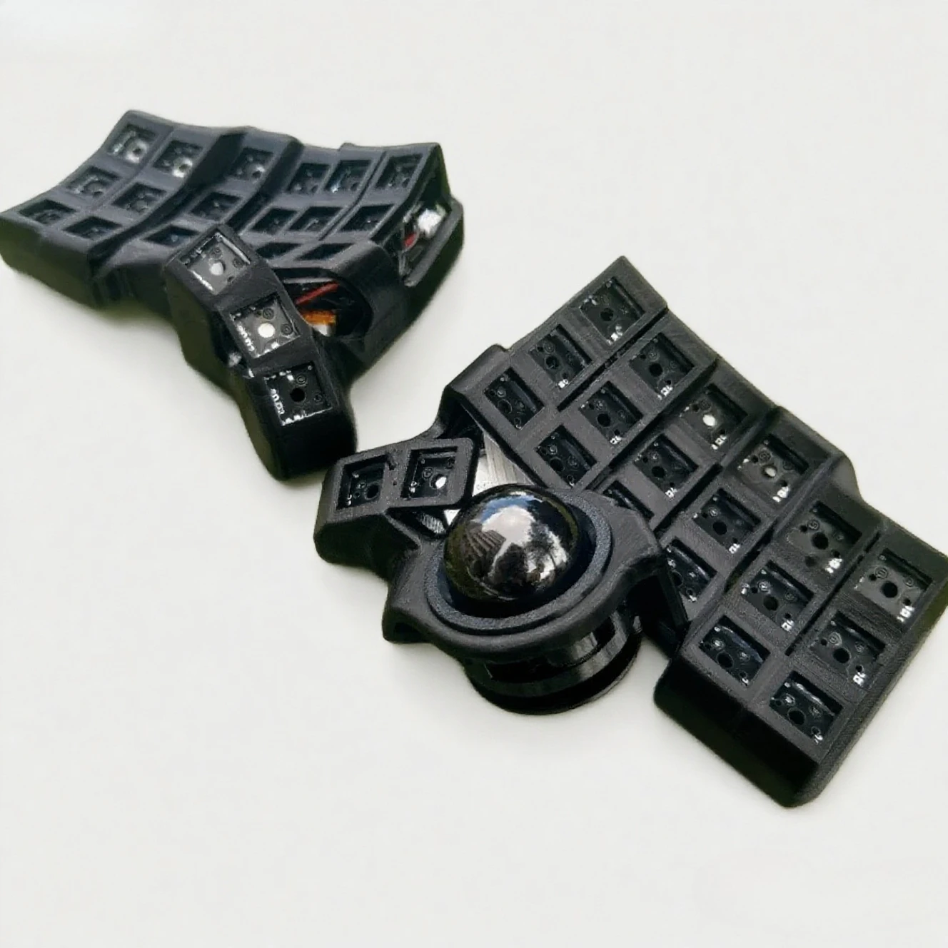 Charybdis Mini Split Keyboard Kit 3x6/3x5 Trackball Custom Wireless Bluetooth Curved Mechanical Keyboard Hotswap Gaming Keyboard