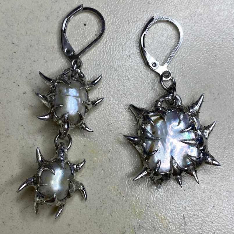 Brutalist Y2k Handmade Spiky Thorns Bubble Claw Free Form Organic Claws Earrings Freshwater Pearls Pearl Soldered