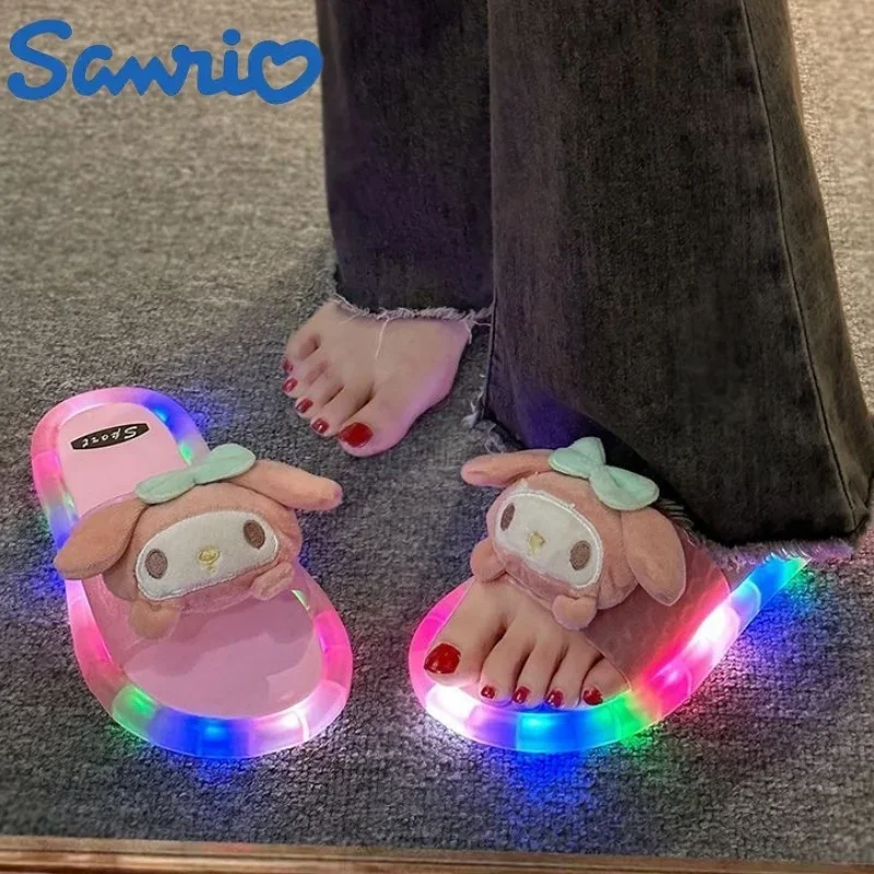 2024 New Cute Hello Kitty Kuromi Cinnamoroll Clogs Summer Kawaii Fashion Sandal Flash Flat Shoes Anime Sanrio Slipper Gifts Toys