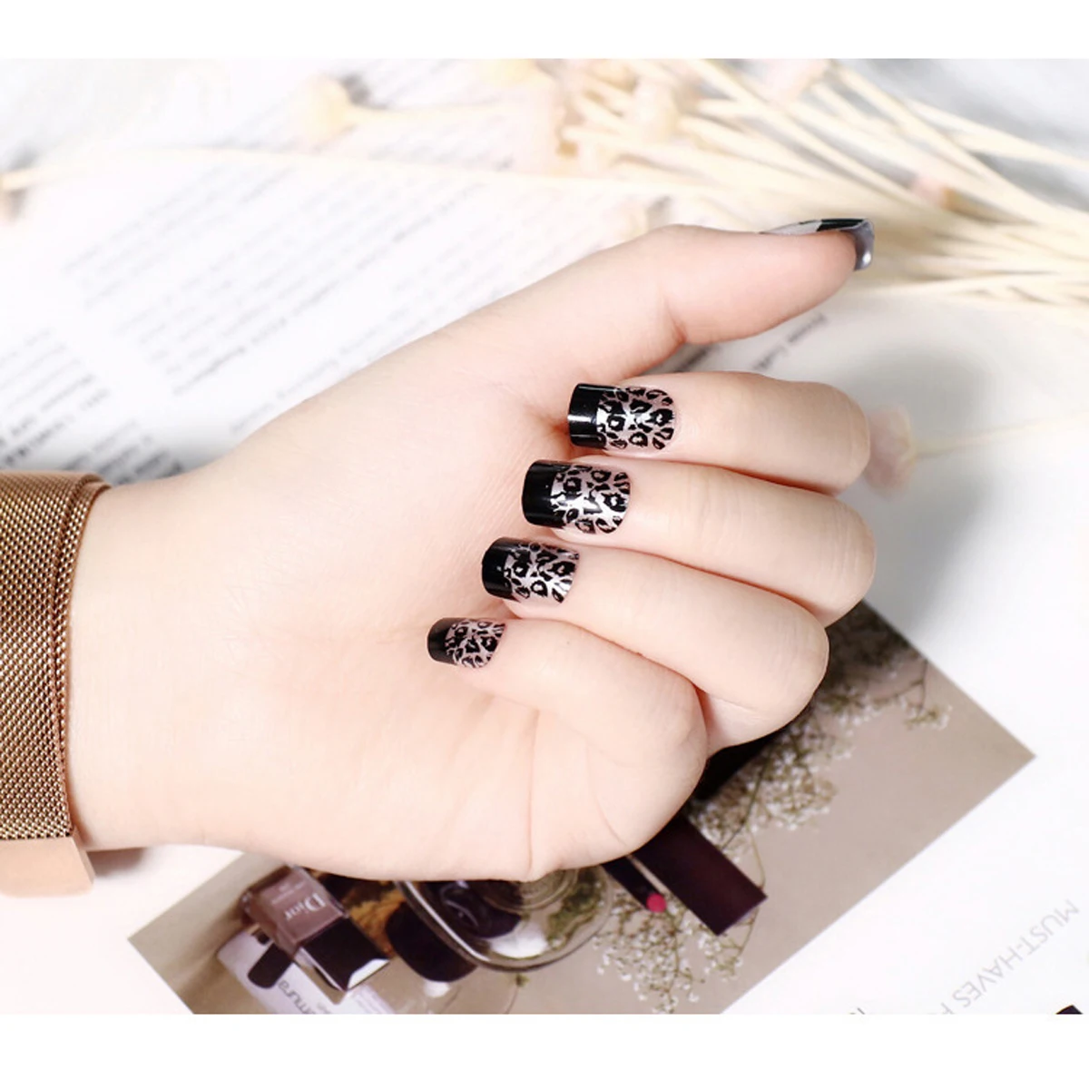 

24 шт. длинные накладные ногти наклейки художественные наклейки ложные женские украшения водонепроницаемые