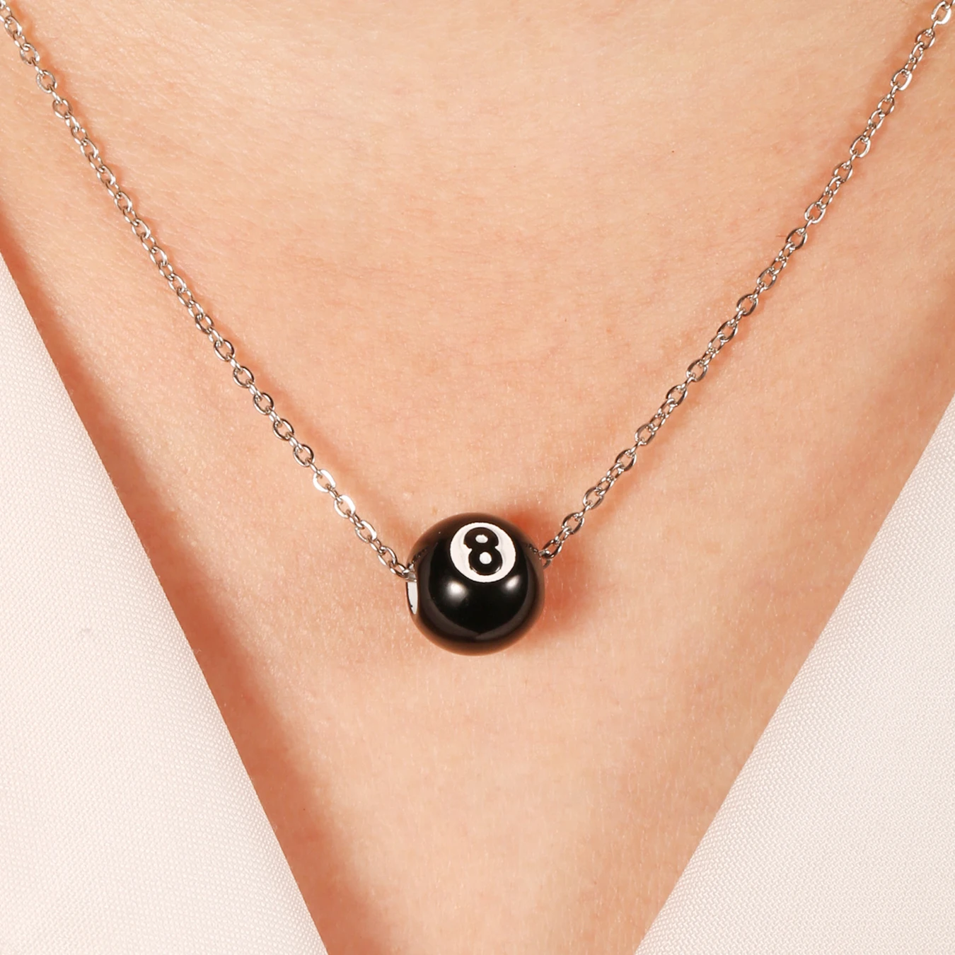

1PC Fashion Stainless Steel Chain Black No.8 Billiard Necklace for Women Y2K Fun Black 8 Ball Couple Necklace Women Jewelry