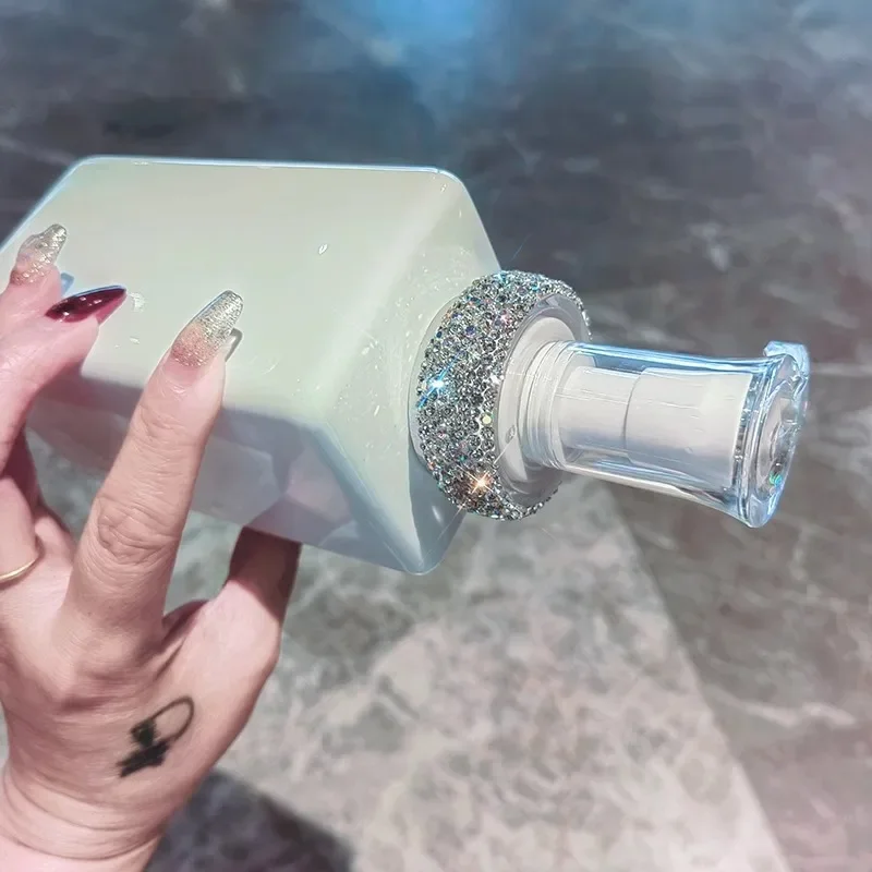 Rhinestones Soap Shampoo Dispenser Storage Bottle Plastic Shower Gel Empty Bottle Refillable Lotion Hand Sanitizer Dispenser
