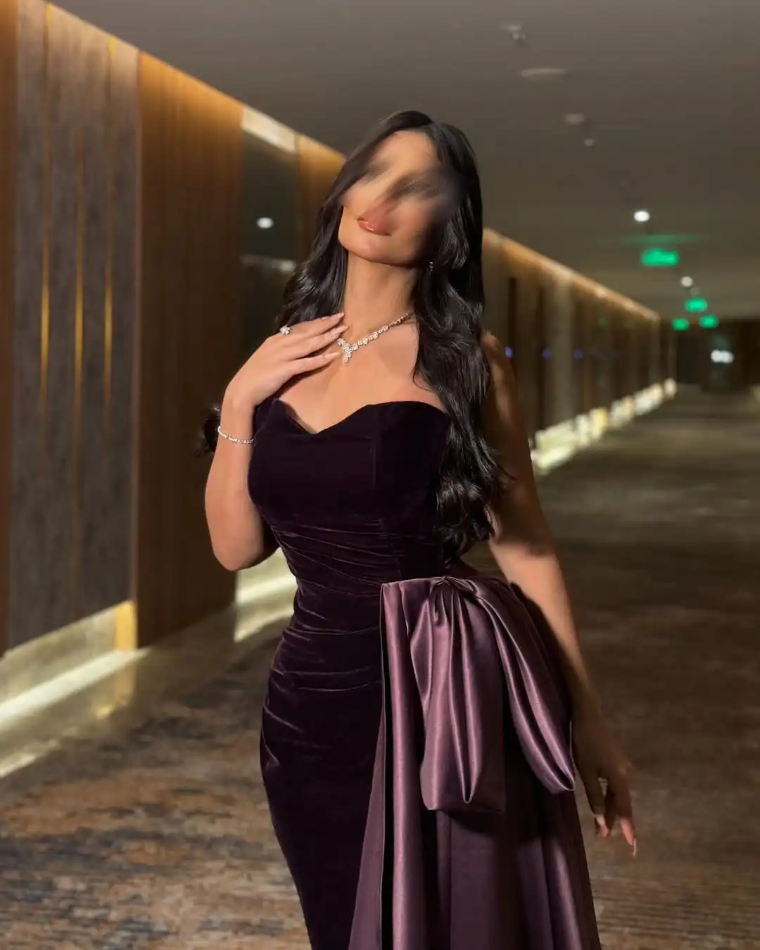 MD Elegante Sweetheart A-line Abiti da sera Velluto bordeaux Fiocco laterale Dubai Arabo Abiti da ballo Abiti da festa Personalizzati 2025