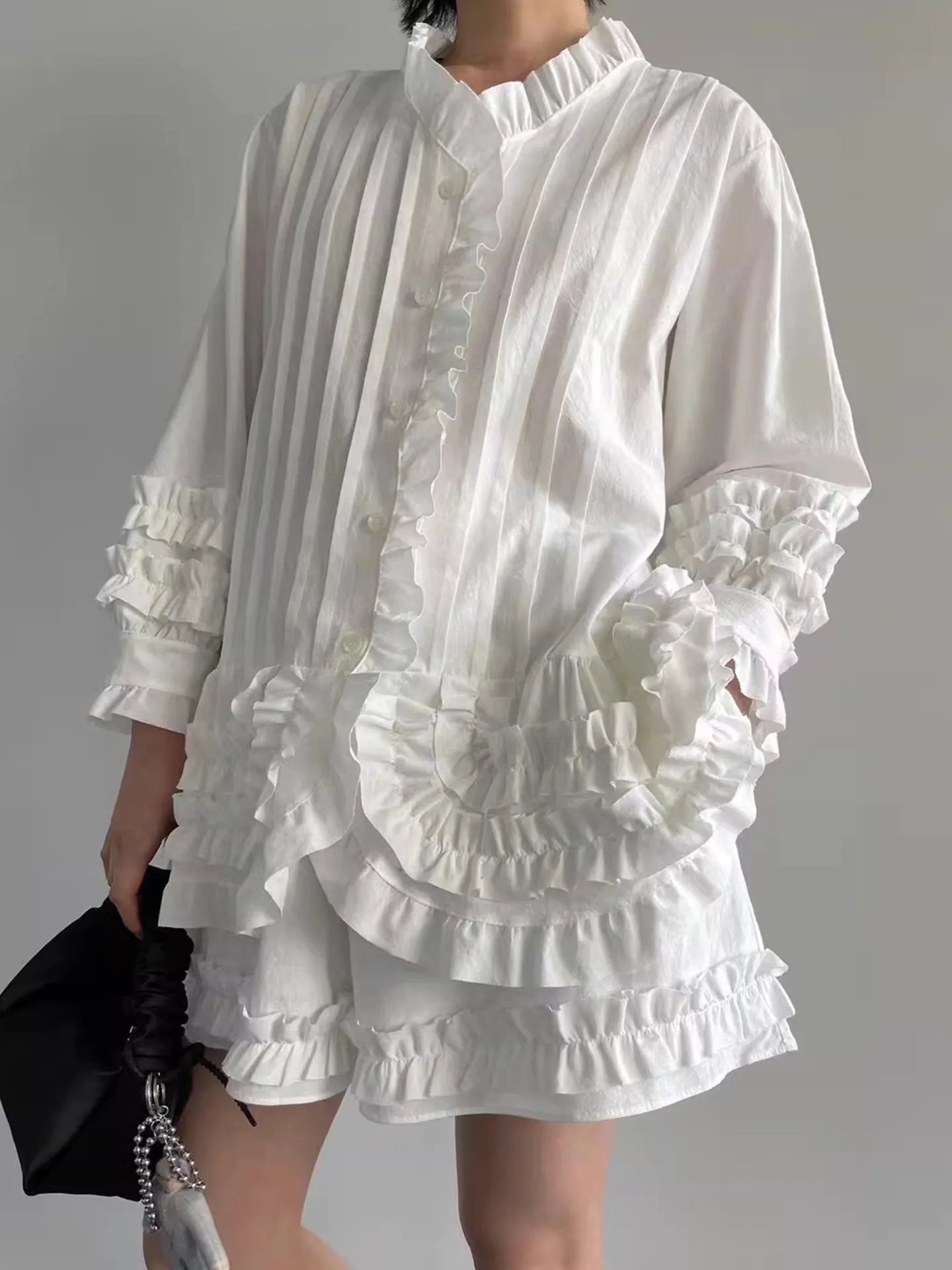 

SuperAen Fashion Solid-color Edible Tree Fungus Long-sleeved Shirt Women Spring New High-waisted Short Wide-leg Pants Sets