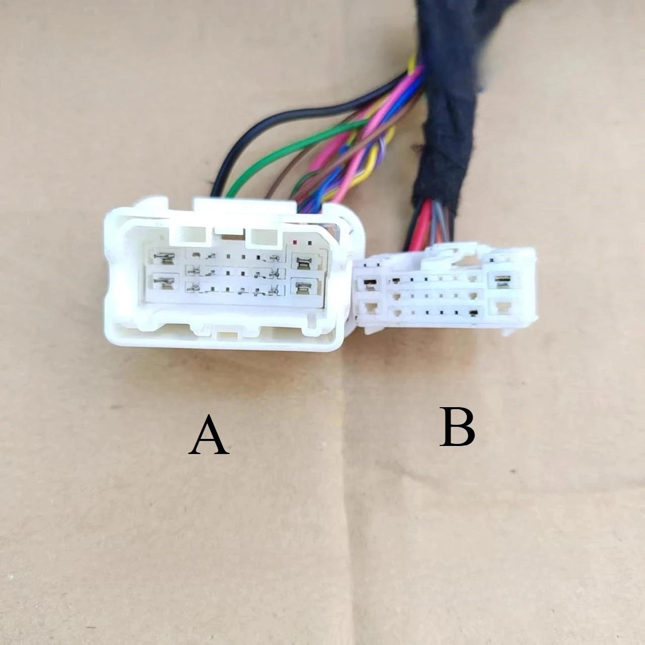 

98-7906 6098-7911 1pc for Hong Qi Automotive connector Original factory