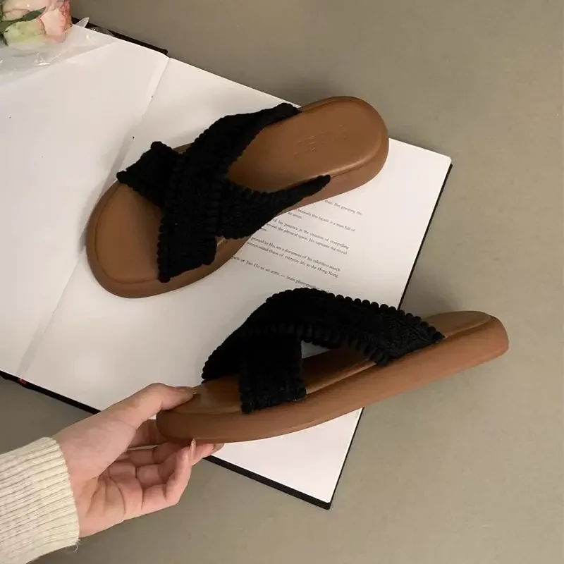 

Women's Slippers and Ladies Sandals On Beach Slides Flat Sabot Vacation Comfortable Elegan Vip Easy Wears Wholesale Pvc 39 Shoes