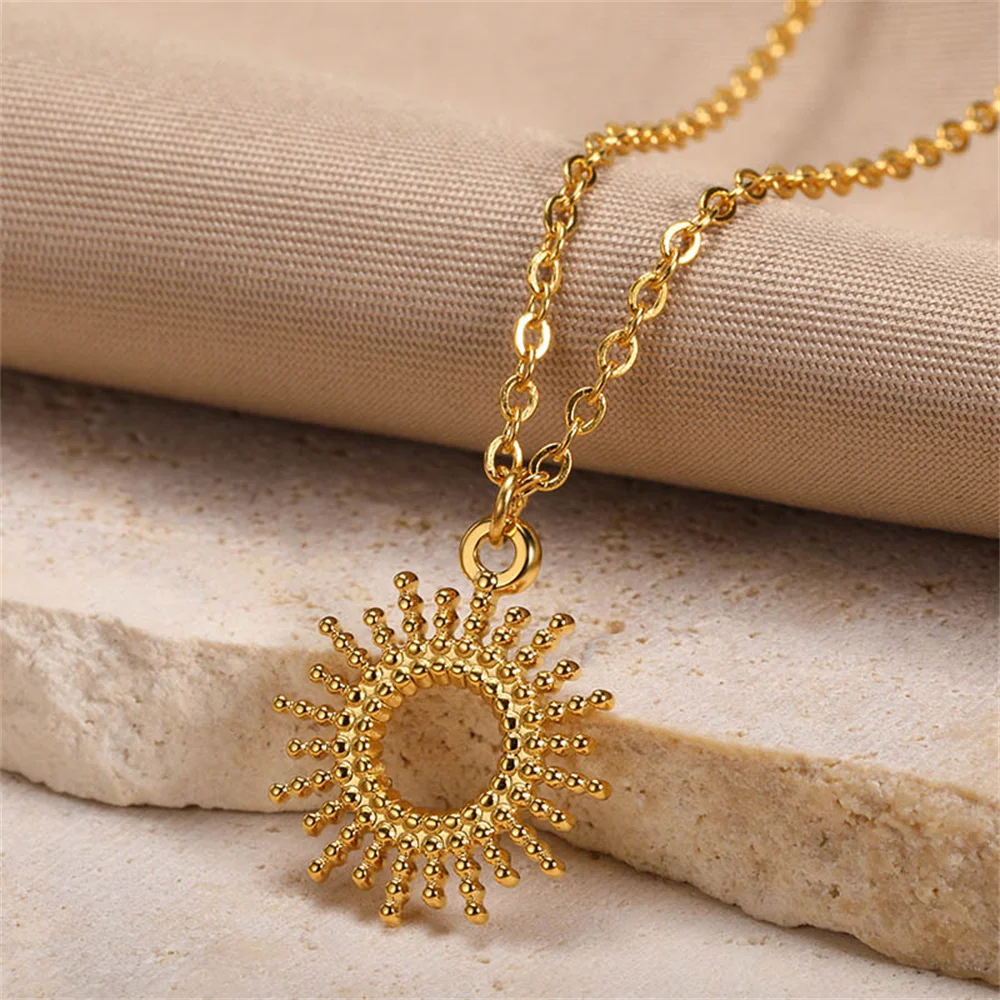 Vintage Sun Moon Stars Round Necklace For Women Gold Color Stainless Steel Chain Pendant Necklace Fashion Jewelry Birthday Gift