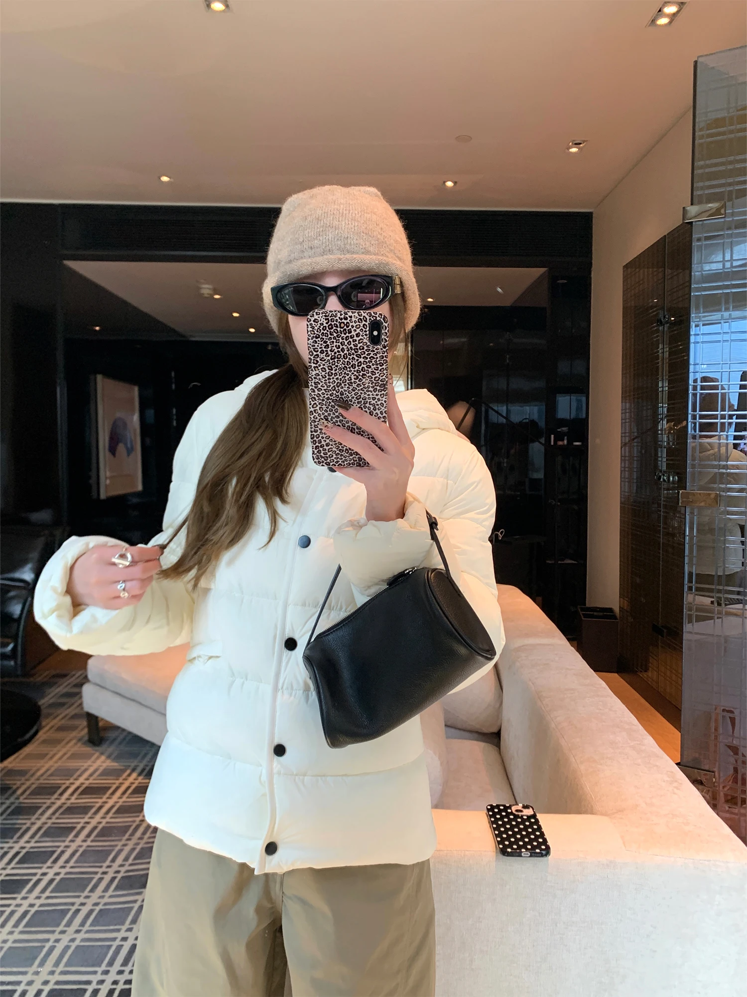 

Korean Sle Women's down Jaet Hooded Du down Warm Outerwear Cloud White Daydr 90% White Du down Regular Fit