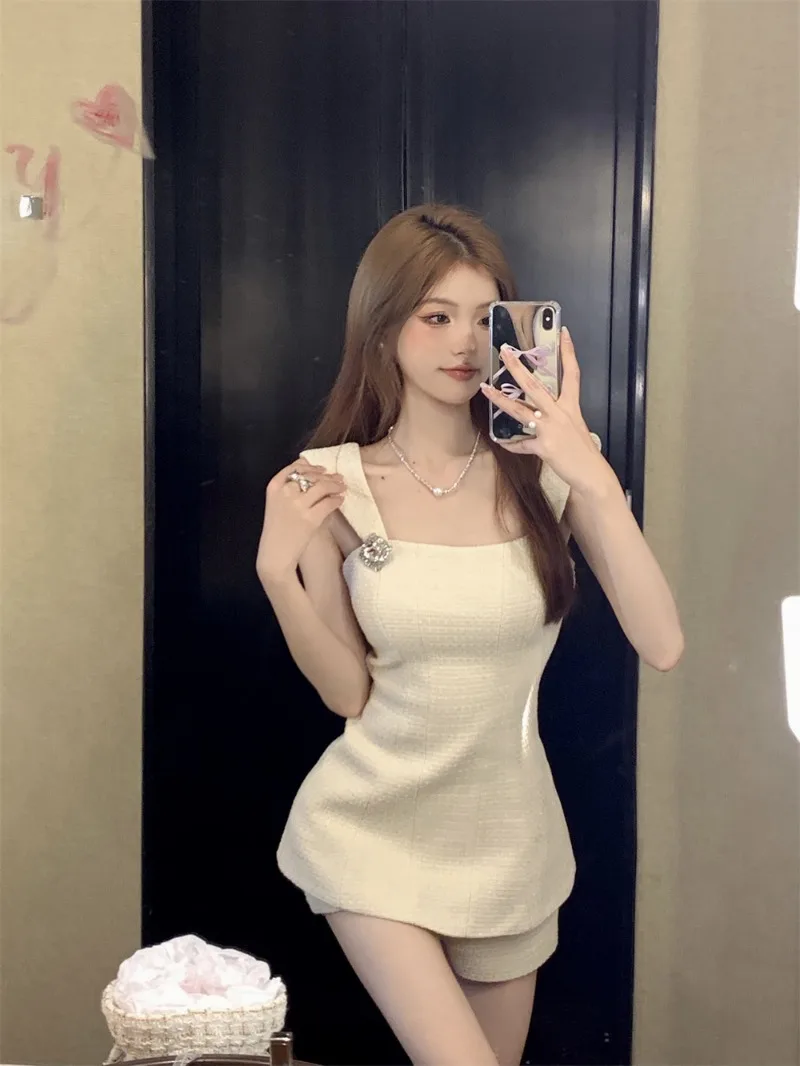 2024 Summer Short Sets Sexy Backless Camisole Shorts Pants Two Piece  Women Conjuntos Cortos 2    Outfit