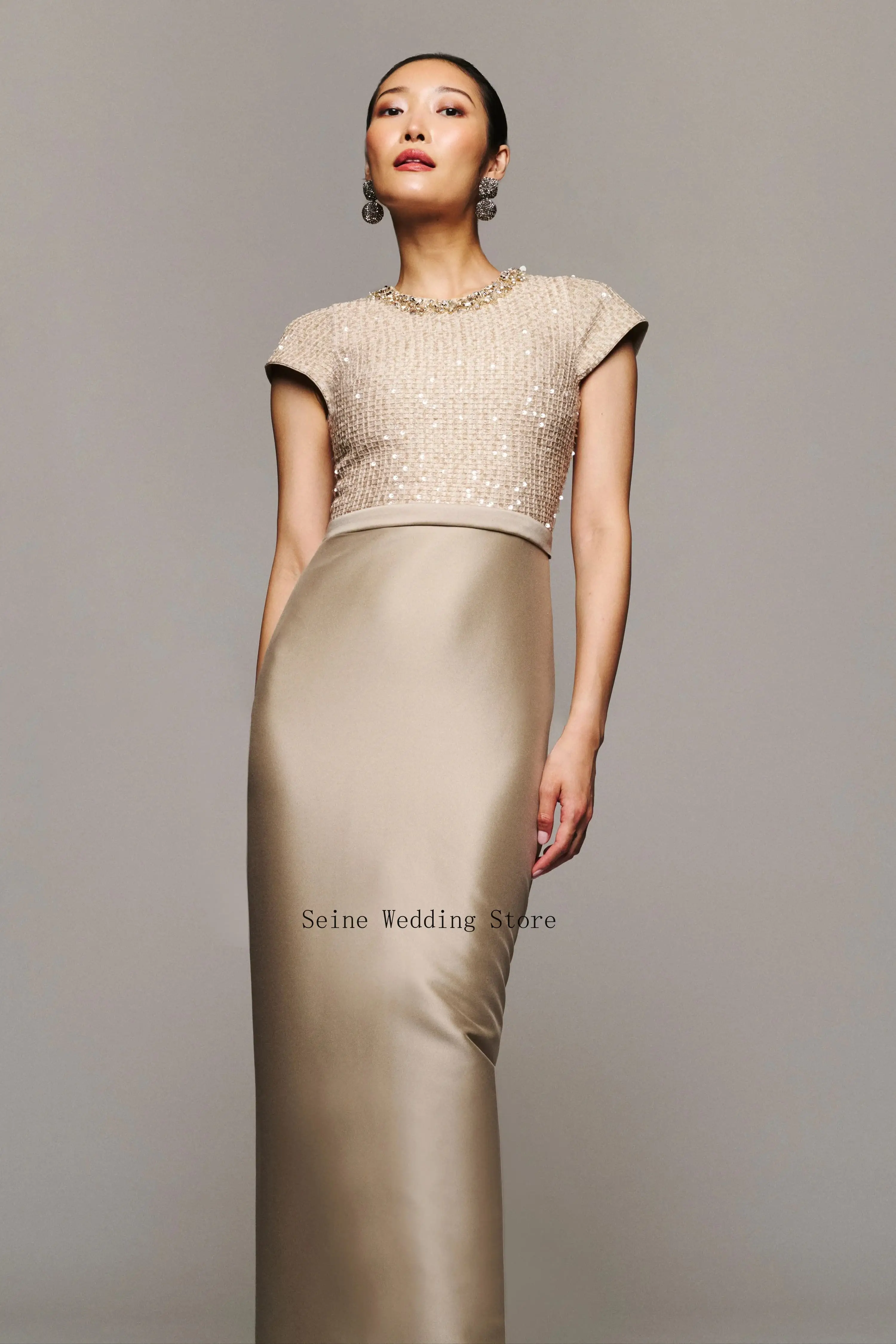 Customized Champagne Column Satin Mother of The Bride Dress with Sequin Beading Crew Neck Cap Sleeve Straight Evening Dresses