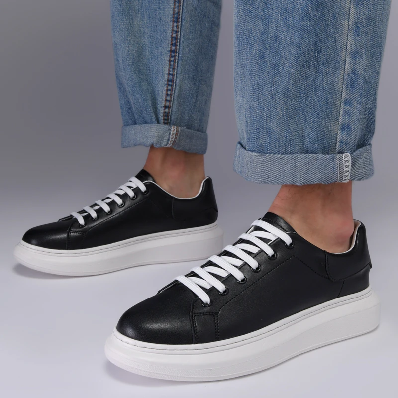 

2025 Men's New Autumn Leather Panel Sneakers - Breathable White Shoes for Casual & Sporty Wear