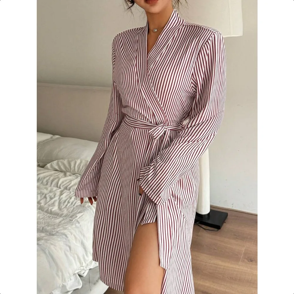 

Women's Casual Striped Sleepwear Robe