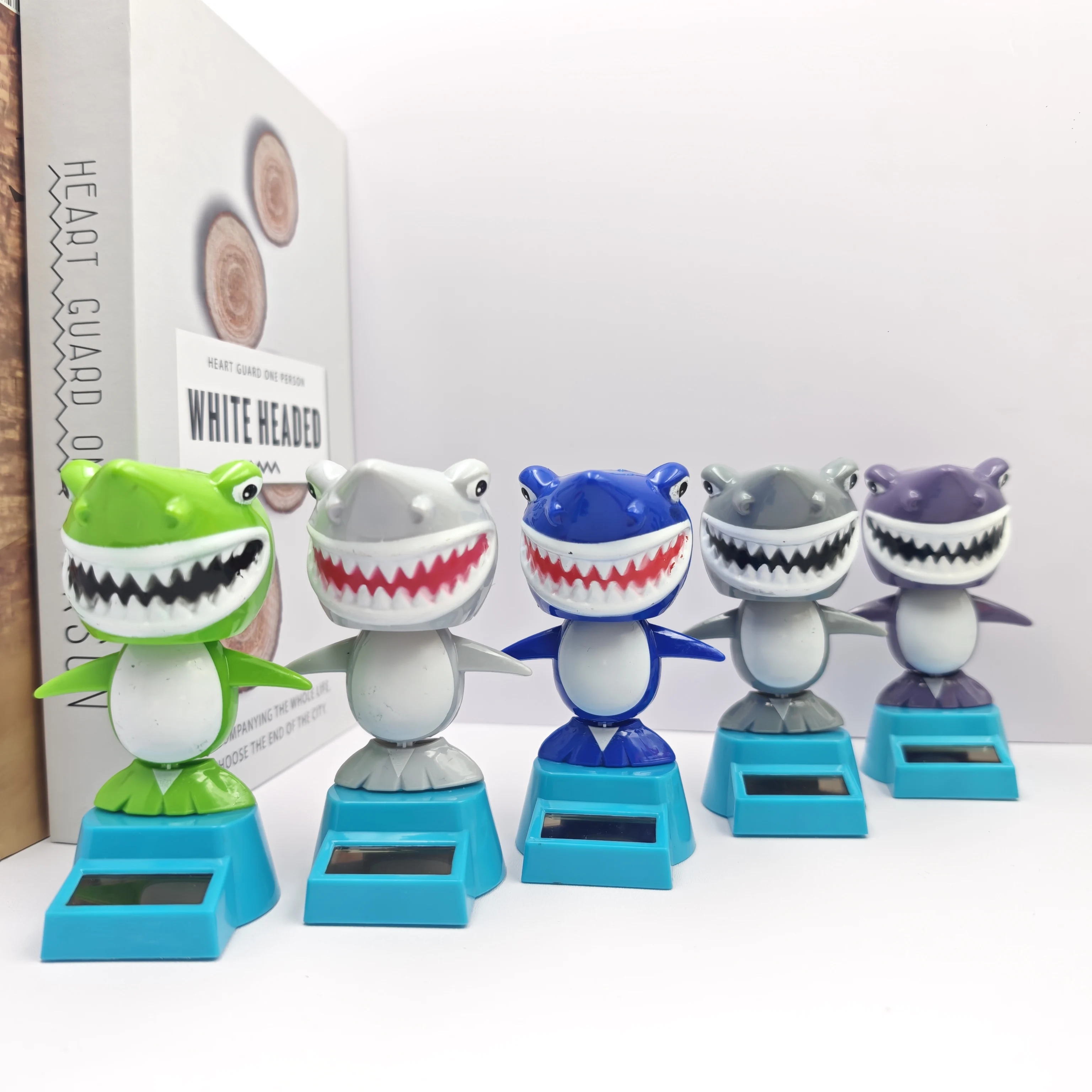Animal Bobblehead Set for Cars - Shark, Dog & Flamingo Dashboard Decor, Cute Wiggly Ornaments for Auto & Home
