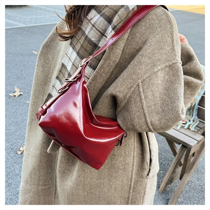ファッショナブルなトートおむつバッグ女性用高級レザーハンドバッグクロスボディショルダー財布大容量サッチェルメッセンジャートレンディ