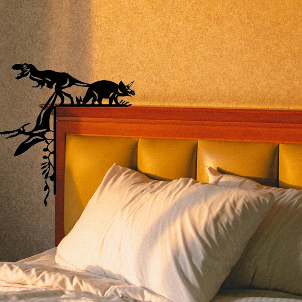 CIFBUY Wrought Iron Dinosaur Boar Wall Art Decor Hanging Metal Wall Sculpture for Door Frame Corner and Home Decoration