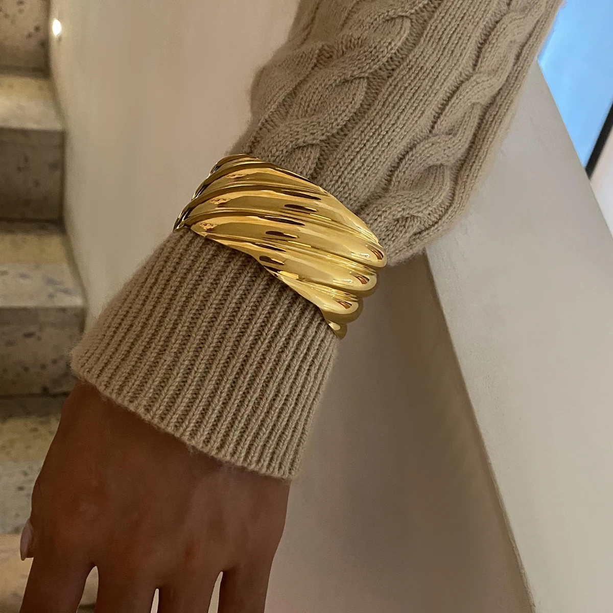 Exaggerated 18k Gold Plated Stainless Steel Corrugated Simple Open Bangle Cuff Bracelet Bijoux Femme Waterproof Jewelry