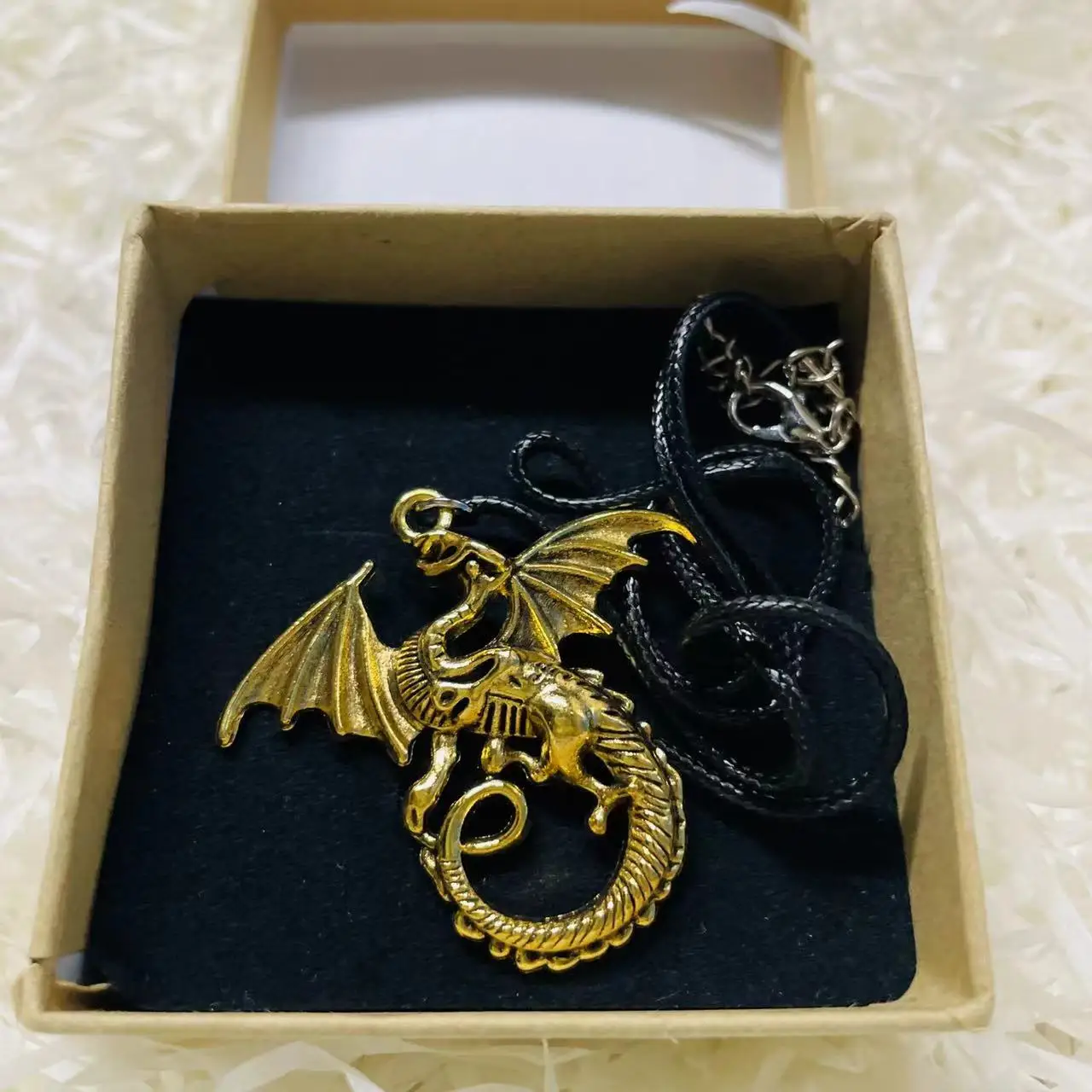 3 Colors Flying Dragon Pendant Necklace Gift Box 2Pcs Set Halloween Christmas New Year Gift Medieval Animal Fire Dragon Pendant