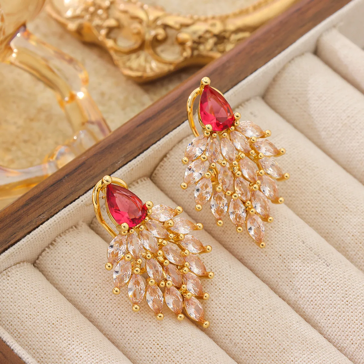 

Блестящие серьги, медные серьги-гвоздики с инкрустацией цирконом из серебра 925 пробы