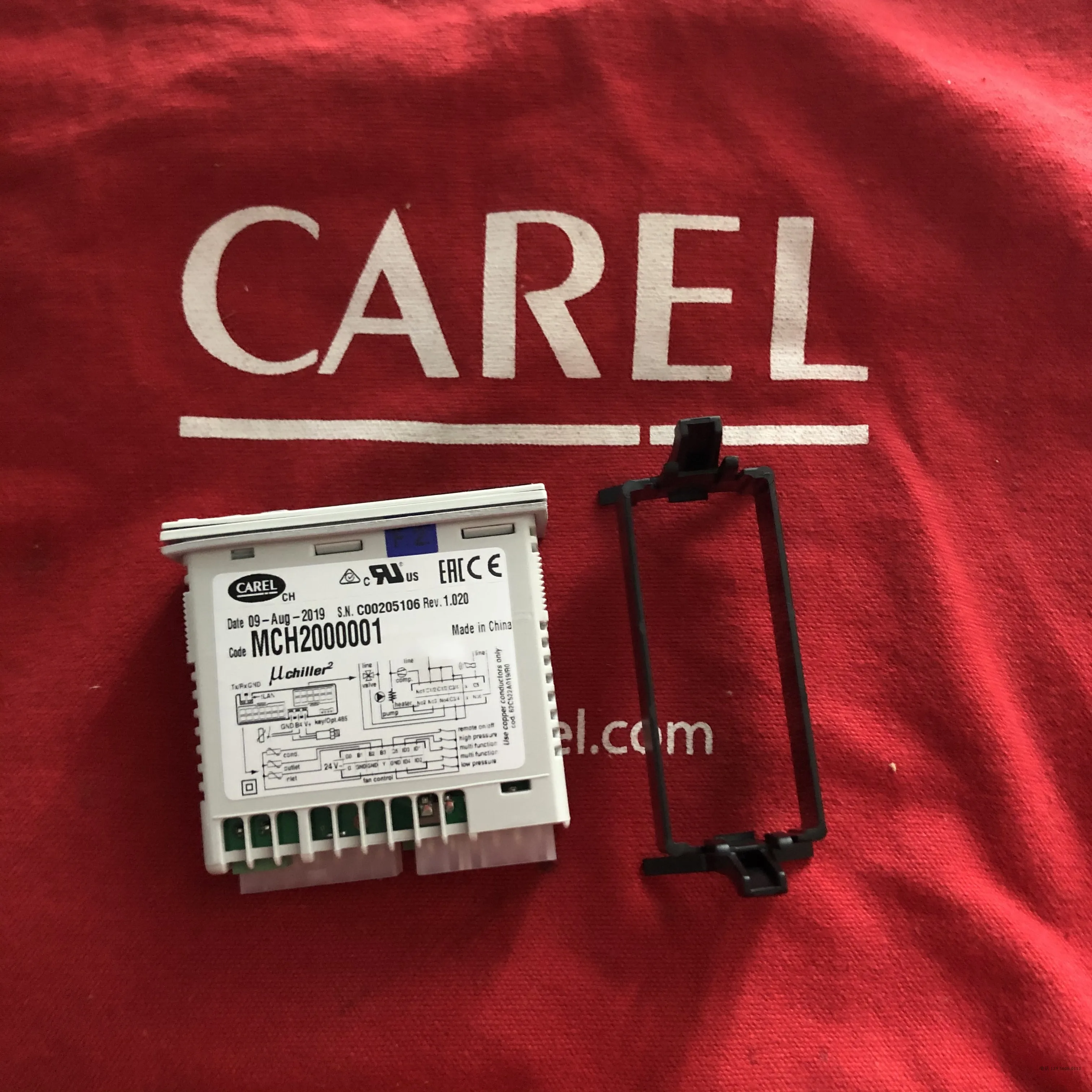 Italian Carle Thermostat UC2 CAREL MCH2000000/Carle Thermostat MCH2000001