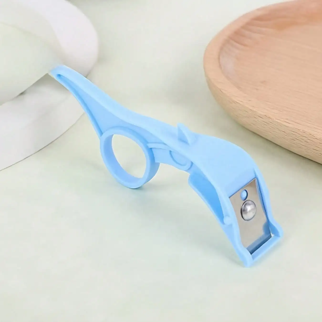 1PC random color fruit peeler, vegetable peeler, creative peeler, multifunctional peeler, potato peeler,