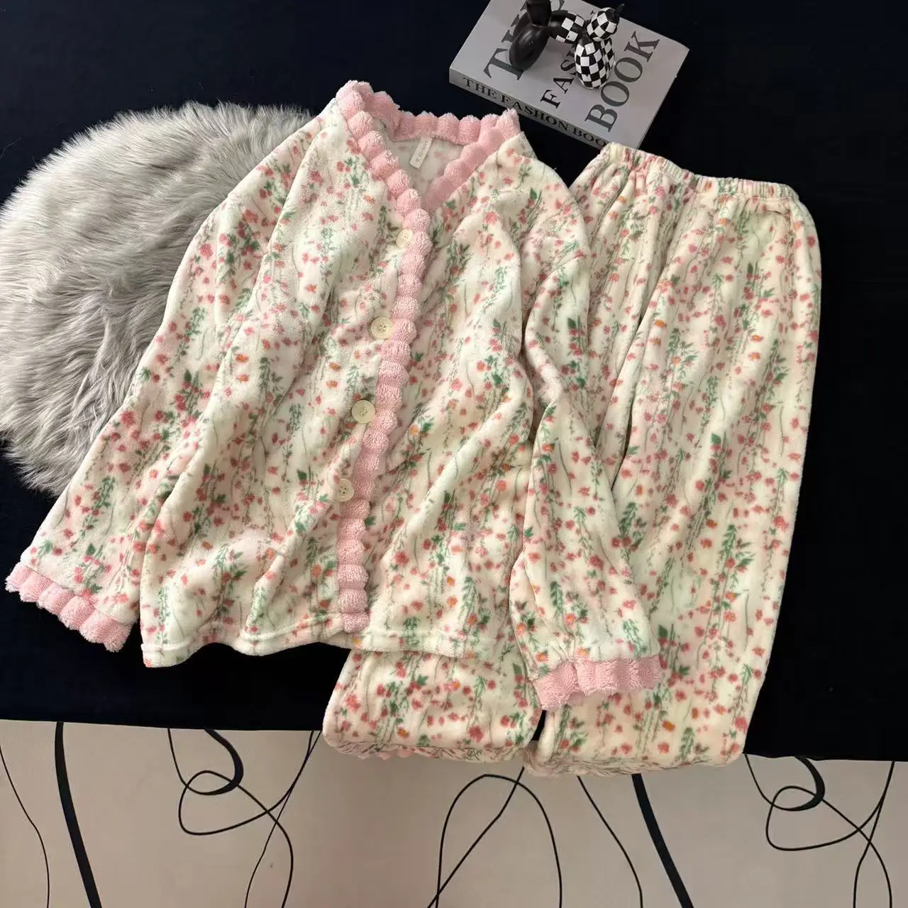 Coral Fleece Pajamas Women Autumn Winter Print Thickened Plush Sleepwear Cardigan Suit Warm Soft Homewear Long Sleeves Pajamas