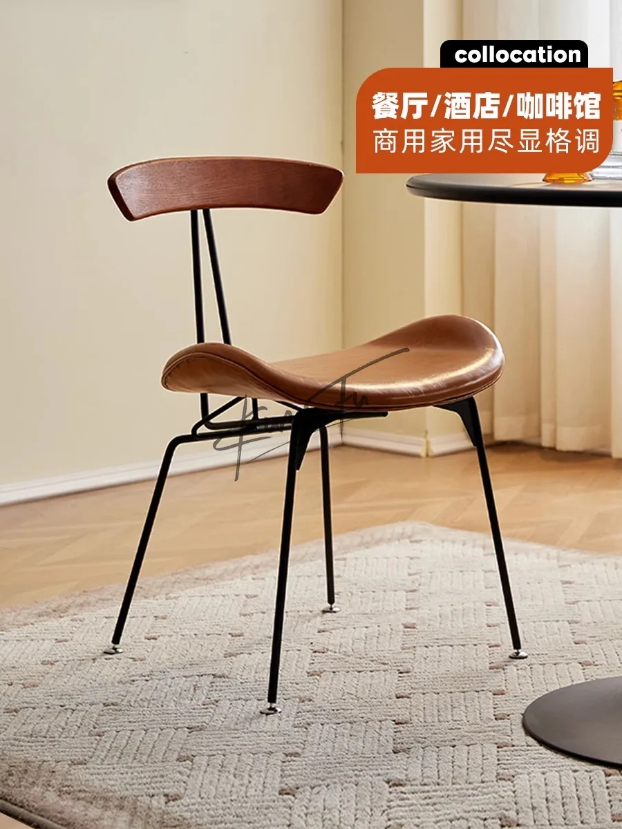 كرسي النمل المصمم الاسكندنافي لغرفة المعيشة المنزلية كرسي طعام جلدي