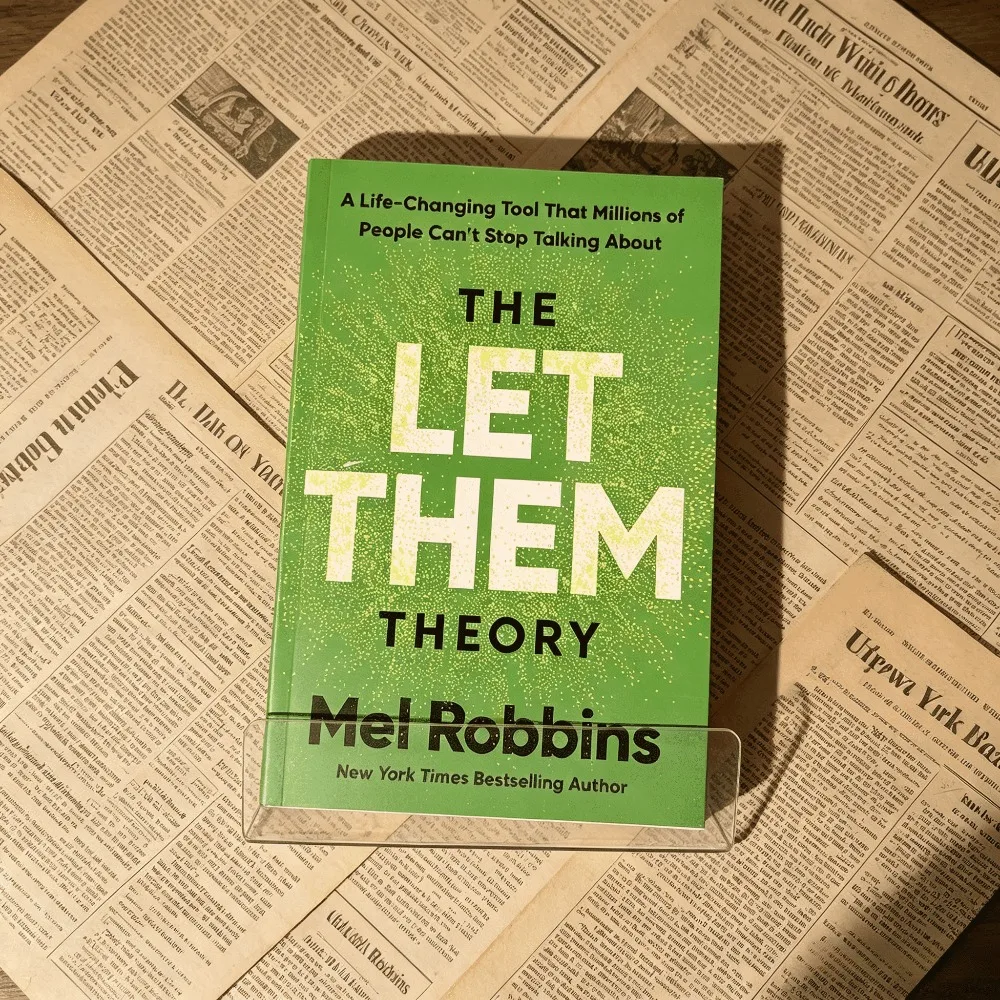 La teoría de dejar que los demás hagan su camino, Mel Robbins, guía de autodesarrollo que cambia la vida, en inglés, para adultos, con envío gratis