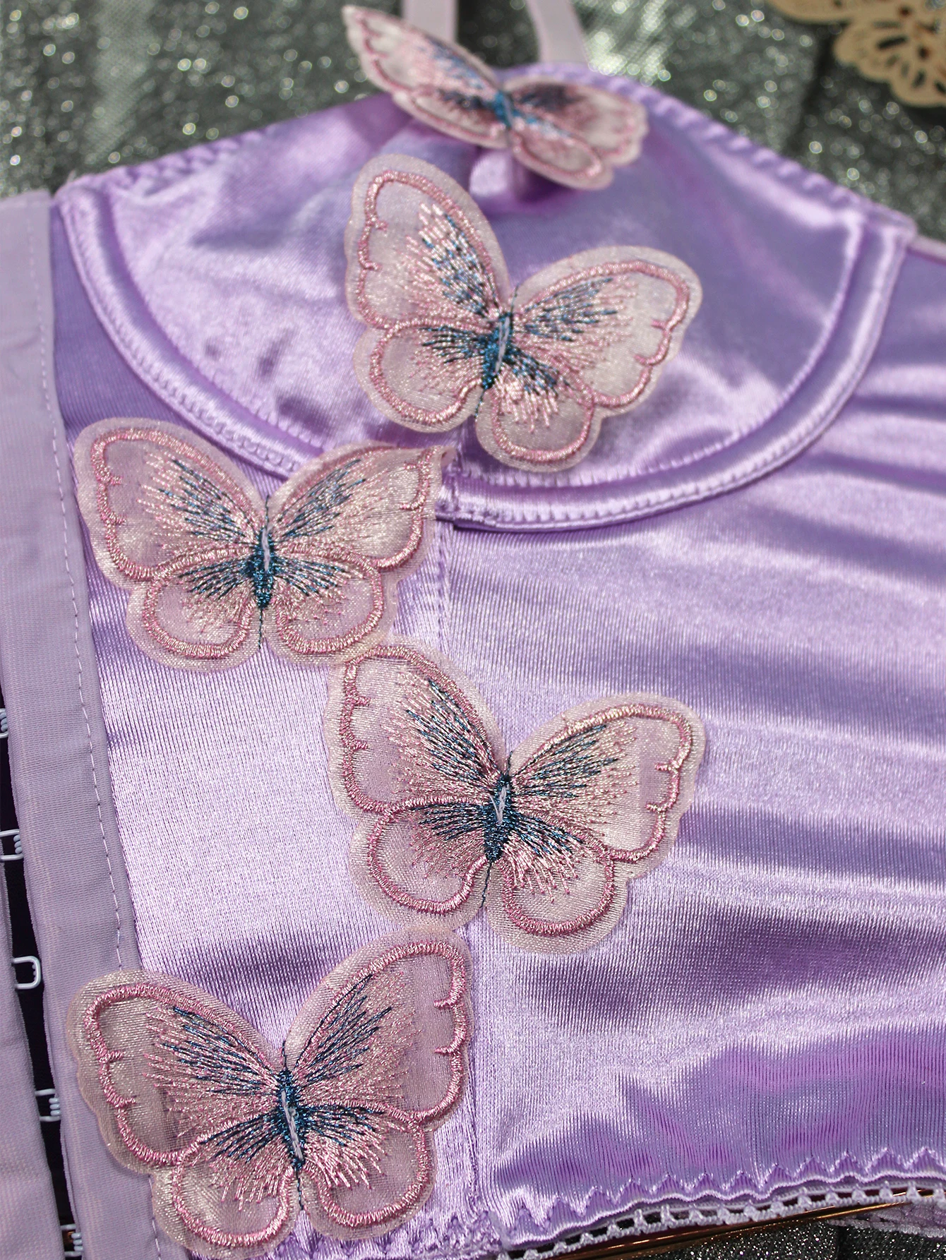 Sexy Purple Butterfly Embroidery Underwire Fishbone Colored Tank Top  with Corseted Slim-Fit Front Button Spice Belt Womens