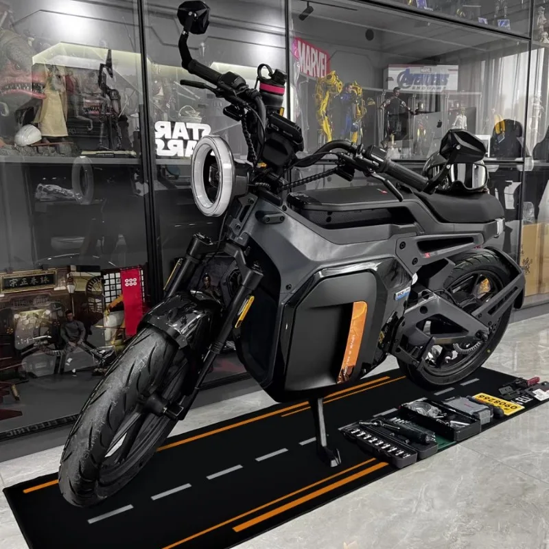 Motorcycle Display Mat Minimalist Geometric Strip Carpet Black White Creative Runway Floor Mats Dirt-resistant Bedside Rug Ковер