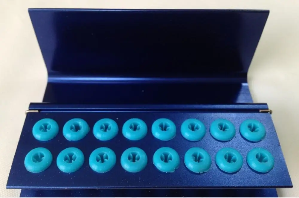 

1Pc Dental 16 hole anti falling car seat Bur Needle disinfection box silicone materials bur Sterilize dental consumables SL302