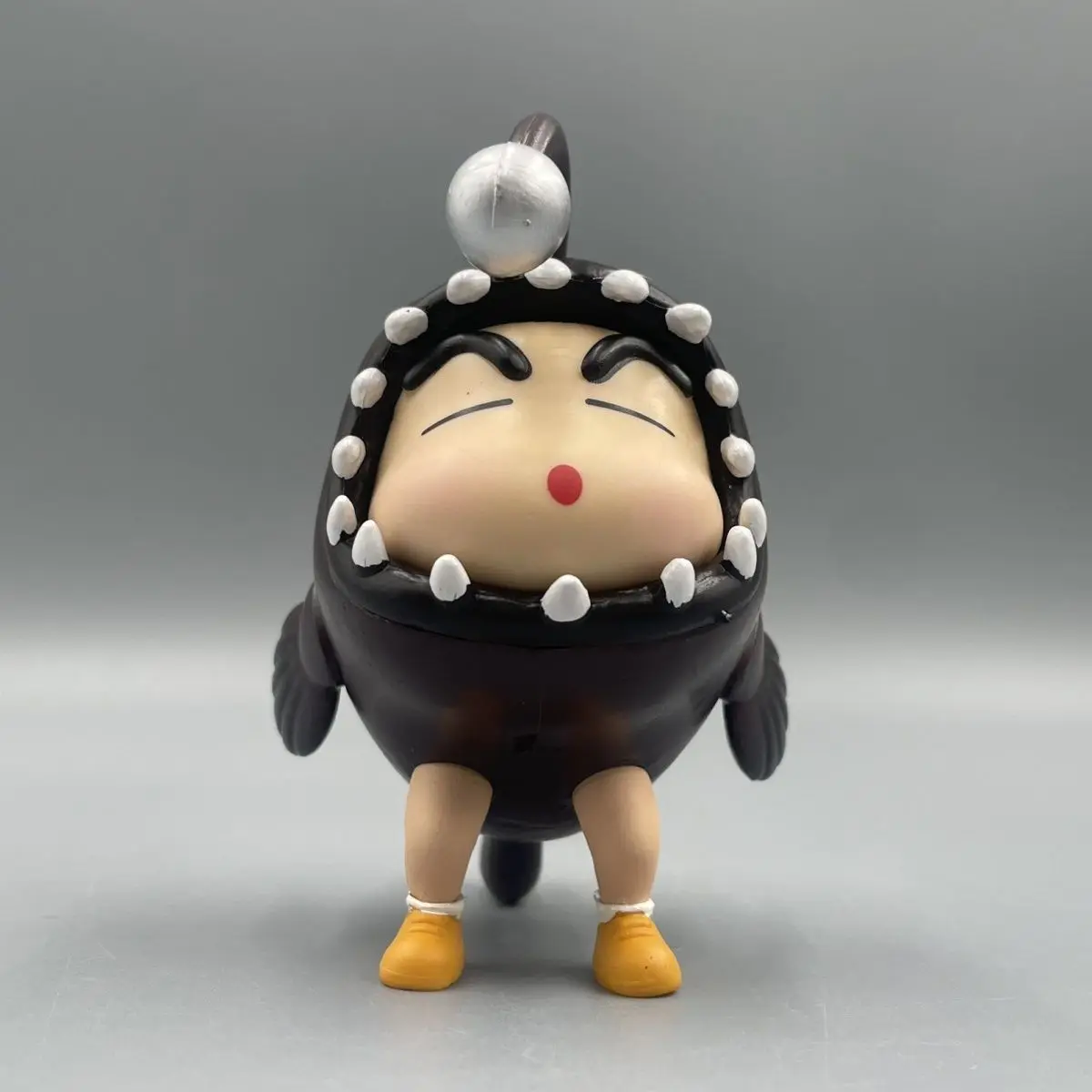 Figurine amusante Crayon Shin-chan en forme de lanterne, jouet de collection mignon de dessin animé, cadeau pour l'anniversaire ou Noël d'un ami