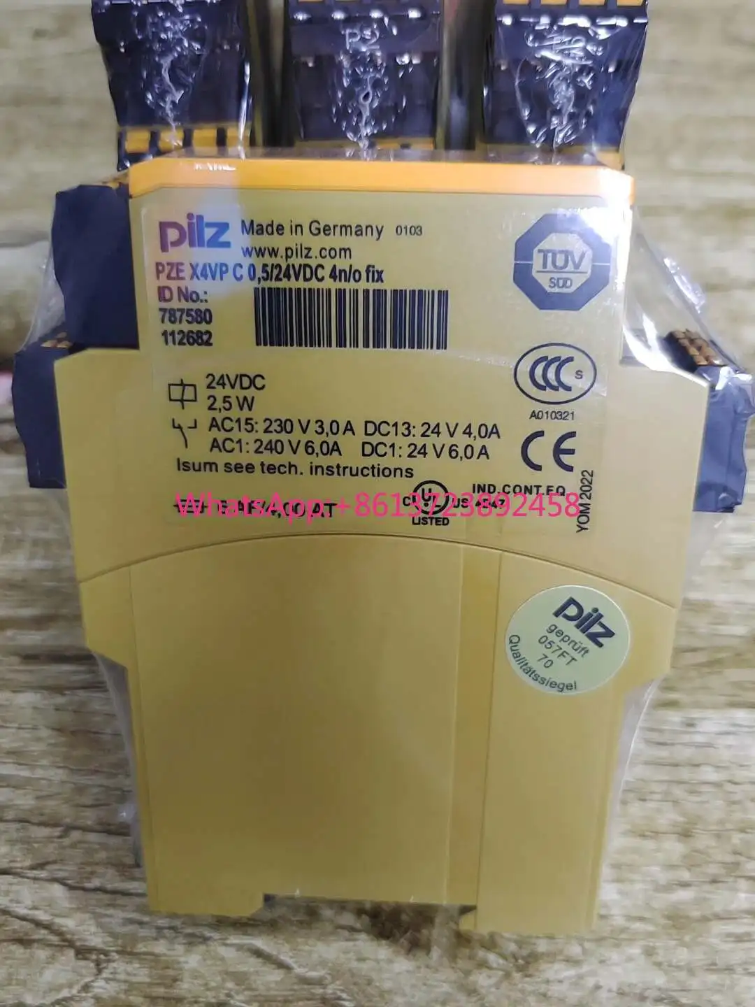 

Pilz 787580 safety relay Germany in stock