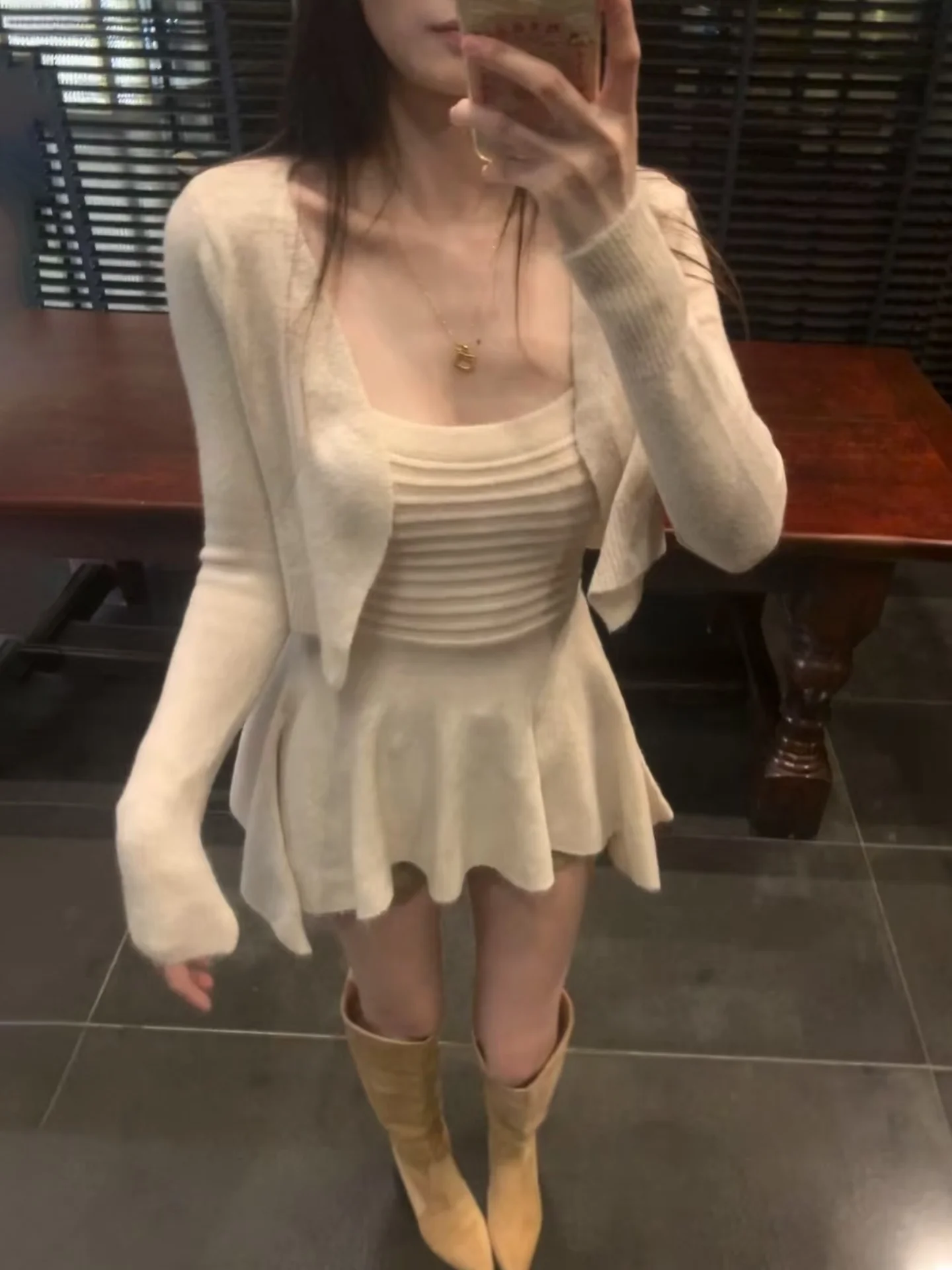 Korean Style Women's Autumn Fashionable Knitted Outerwear Short Sleeve Long Sleeve Tank Top Two-Piece Set Commute Style Casua...
