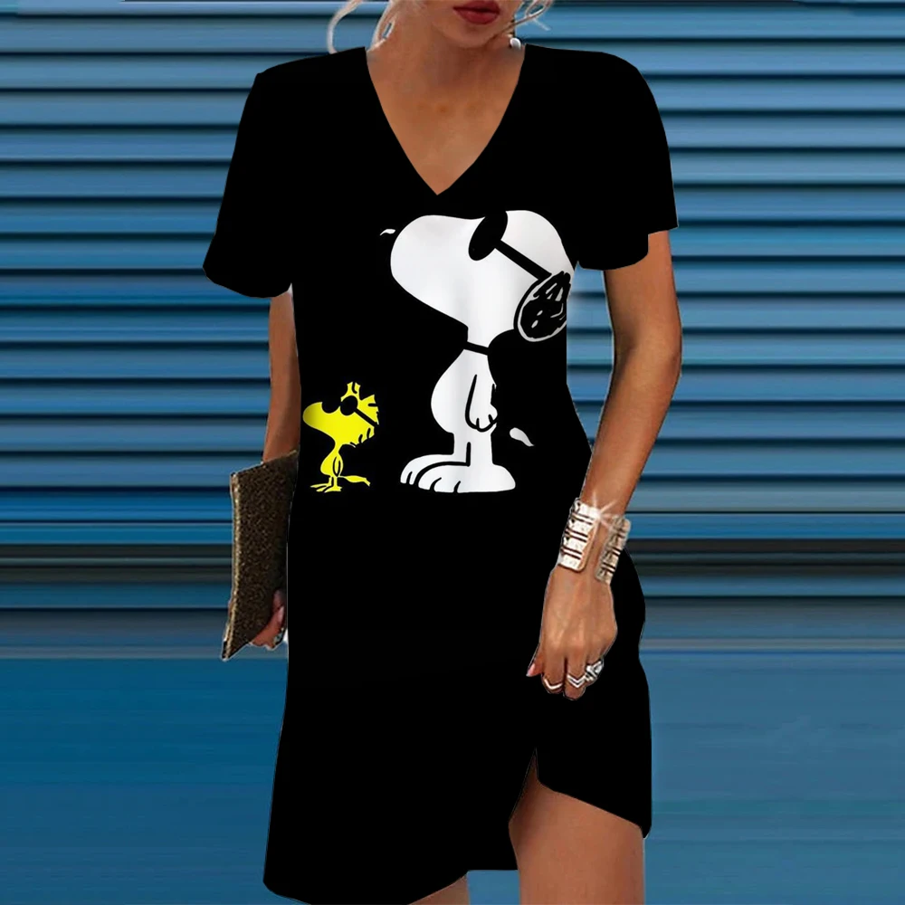 

Beach vacation dress women's Snoopy V-neck long dress summer casual 3D printed dress street wear holiday short sleeved dress