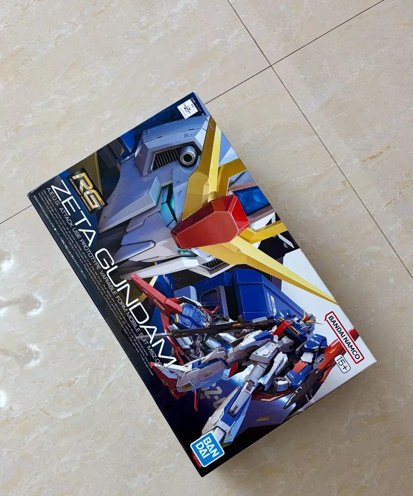 

Оригинальная сборная модель аниме-фигурки Bandai Gundam RG 10 1/144 MSZ-006 Zeta Gundam, коллекционные декоративные игрушки, подарки